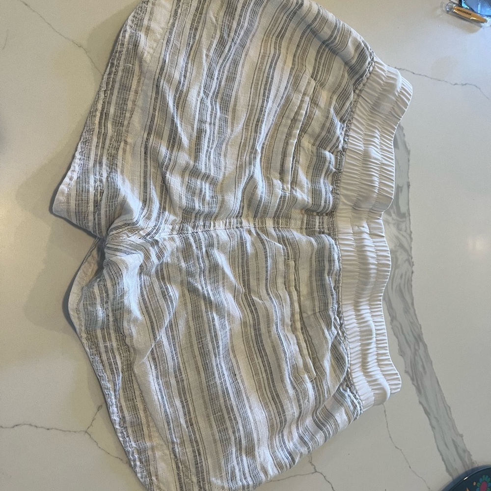 Athleta shorts 6